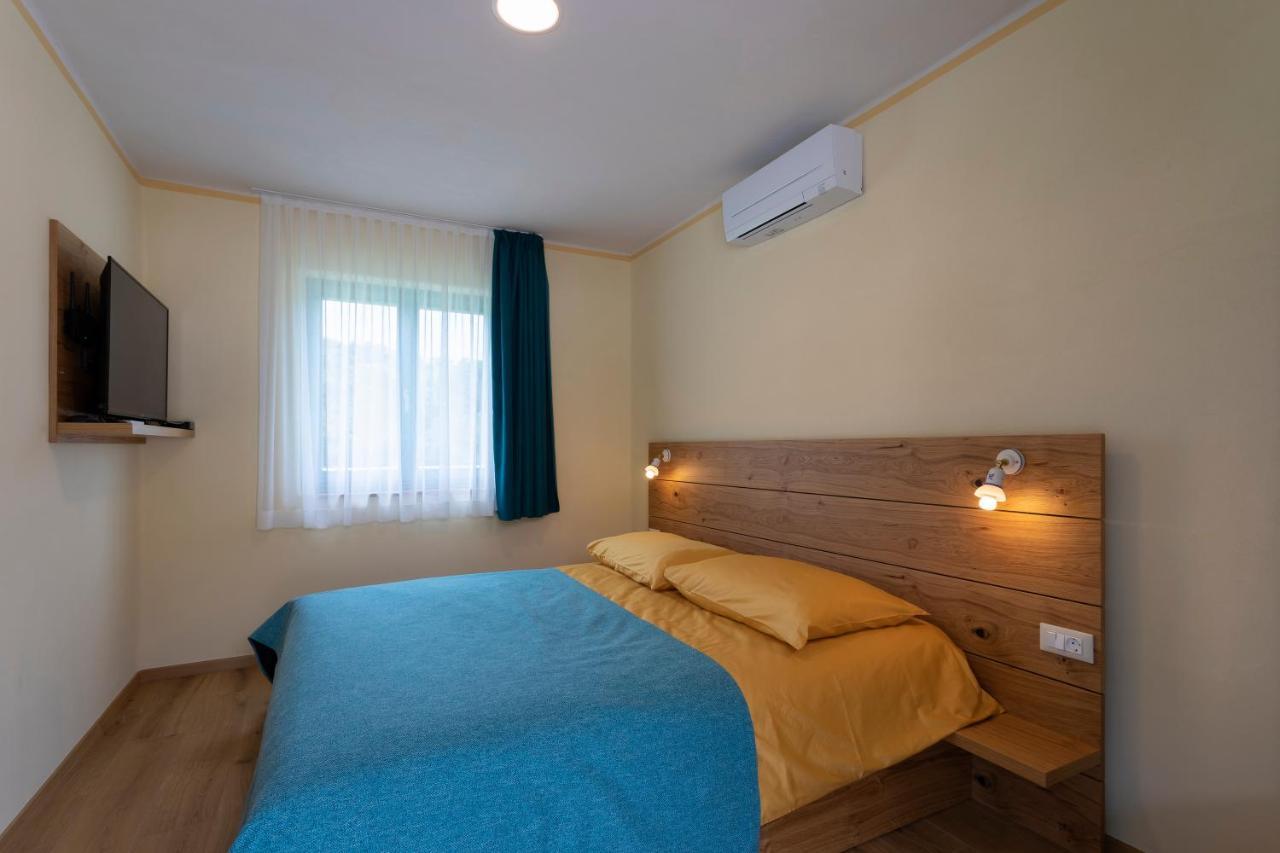 Kamp Brda Camping And Rooms Kojsko Exterior photo
